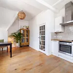 Exceptional Top Floor 1Br Apt In Fitzrovia